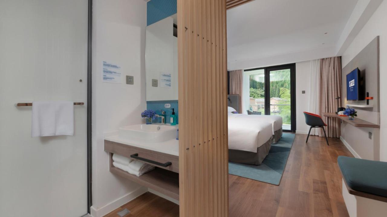 Holiday Inn Express Qiliping By Ihg Emeishan Extérieur photo